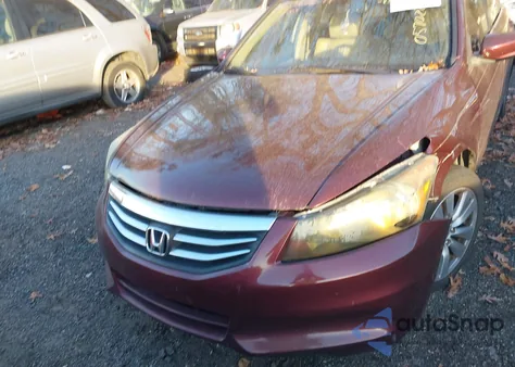 2011 Honda Accord 2.4 Ex-L z USA, uszkodzony, nr VIN 1HGCP2F87BA057022